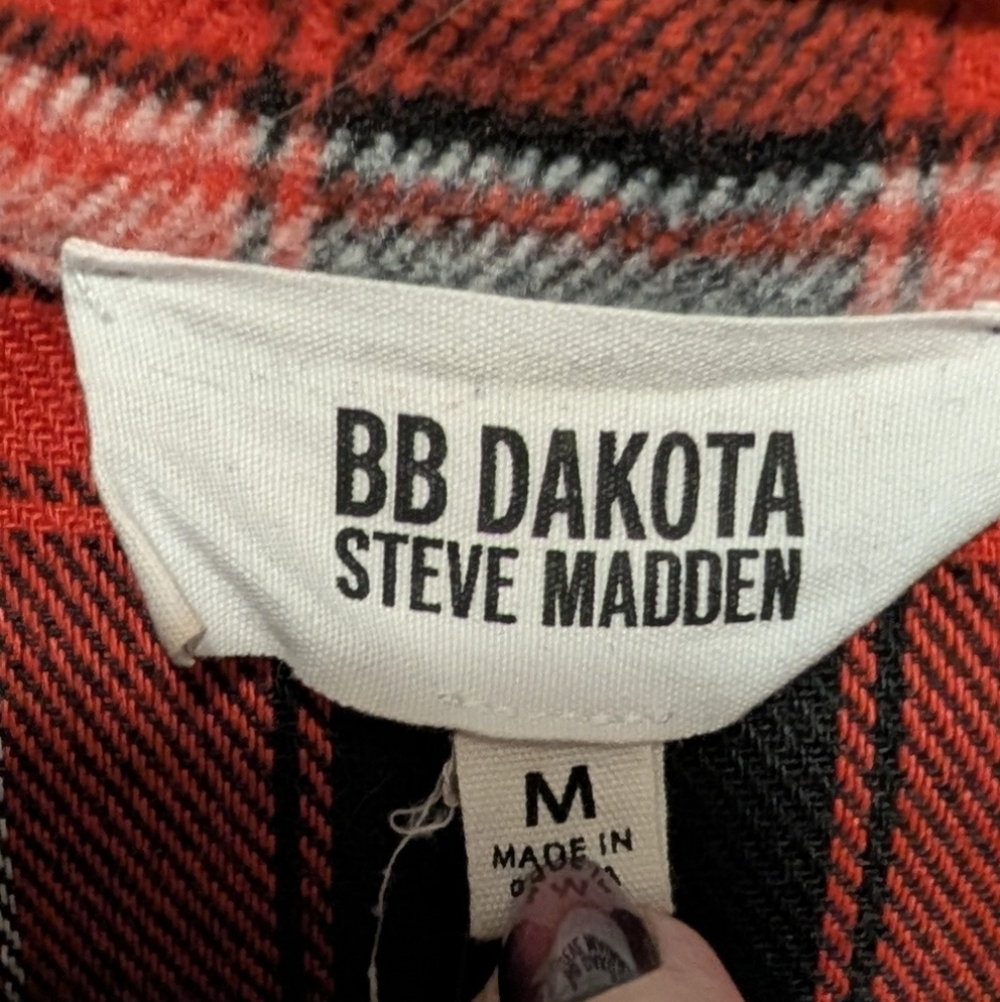 BB Dakota Steve Madden Plaid Shacket Jacket Red Black Lightweight Layer Medium - Picture 4 of 8